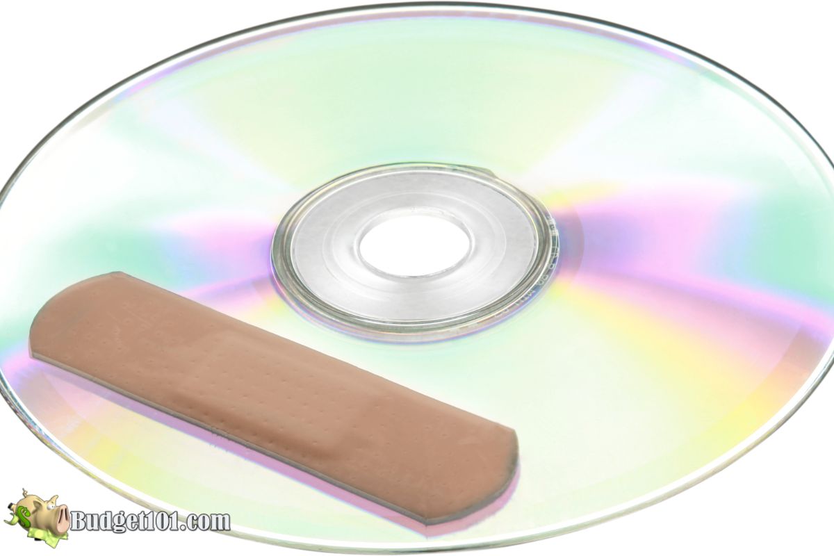 Clean the disc using a soft, lint-free cloth.
Inspect the disc for scratches or damage. If found, replace the disc.