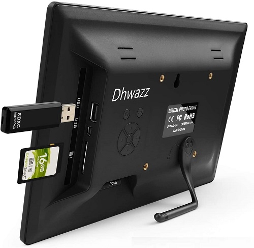 Connect your Picture Frame to your PC or laptop using the USB cord.